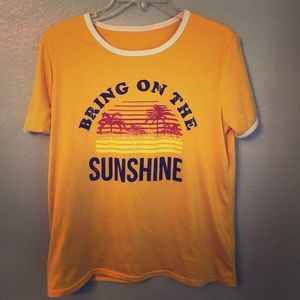 Women’s T-shirt Size M